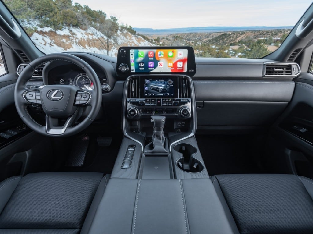 El tablero del Lexus LX 600