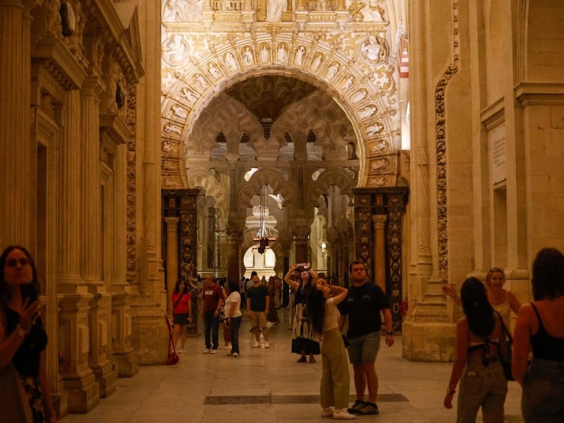 Portada monumento España