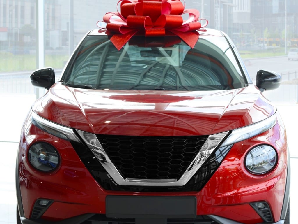 Imagen de un auto nuevo