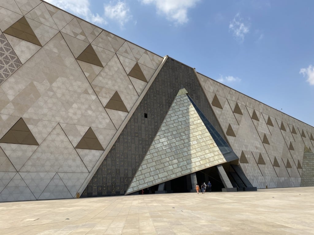 Entrada del Gran Museo Egipcio