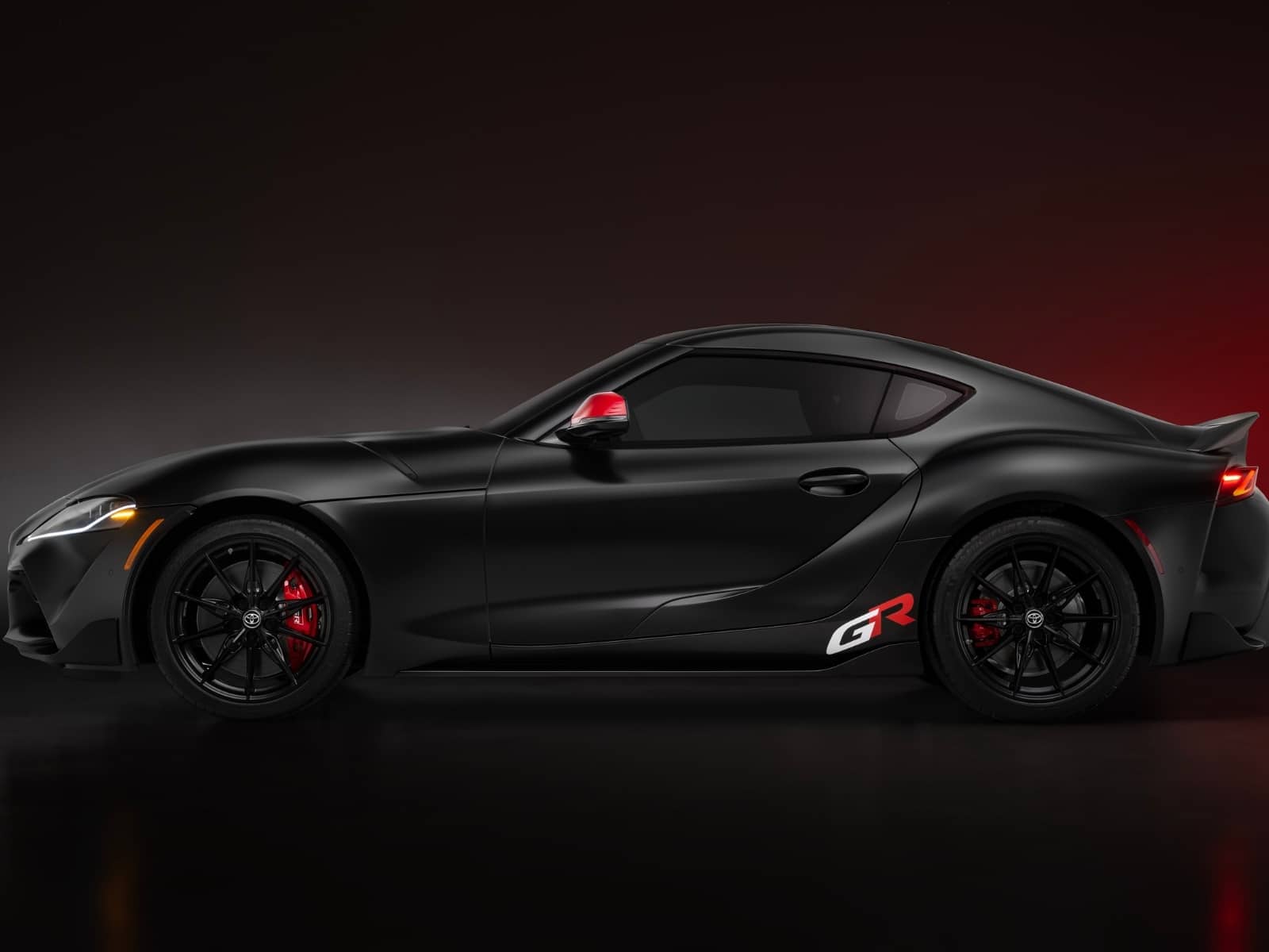 Perfil lateral Toyota GR Supra MkV Final Edition 2026