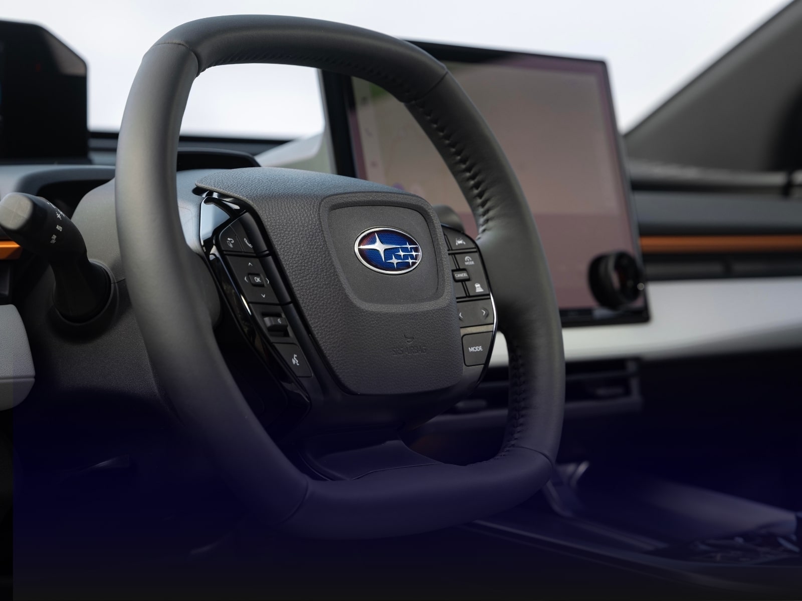 Detalle del volante multifunción del Subaru Uncharted 2026