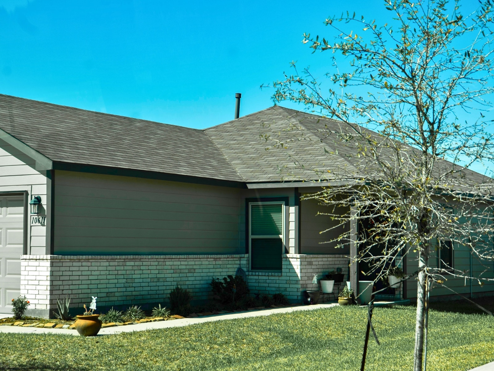 Fachada de una vivienda que fue adquirida a través del Houston Community Trust Land