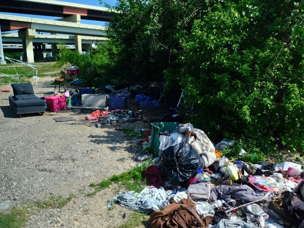 Zona de Houston en donde pernoctan algunas personas en calidad de indigencia