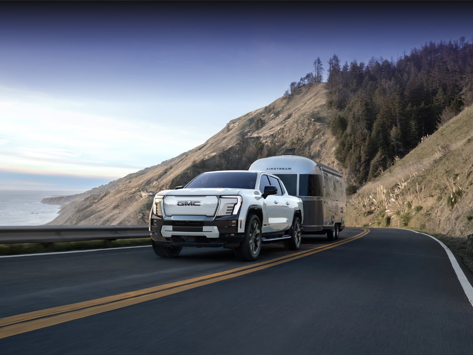 Sierra EV AT4 2026 vista delantera