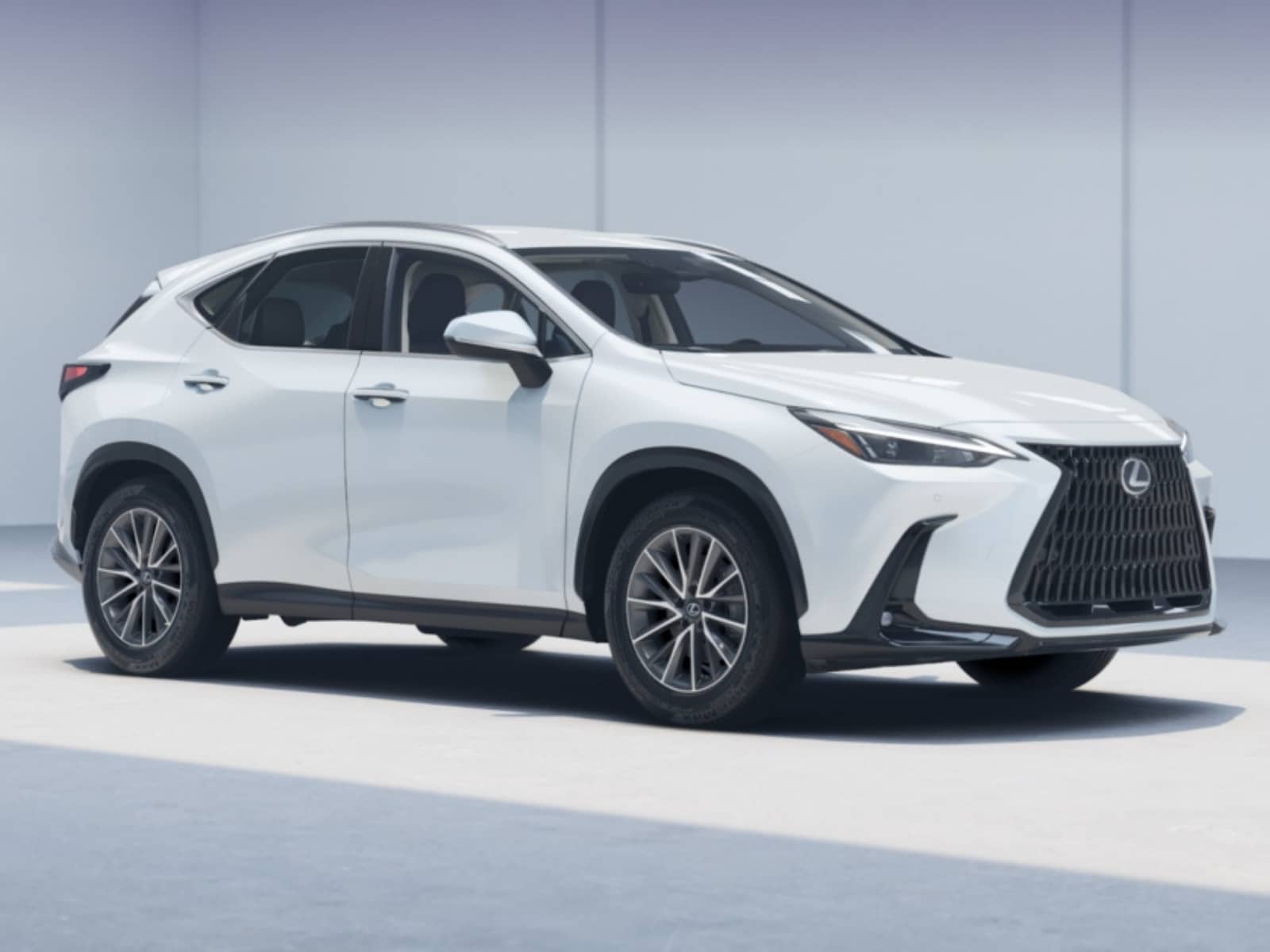 Interior del Lexus NX 450h+ 2026