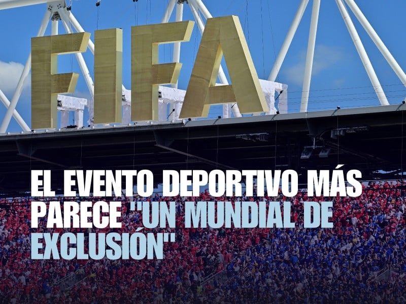 Hinchas de Canadá y Bosnia en las gradas durante el partido del Grupo B del Mundial