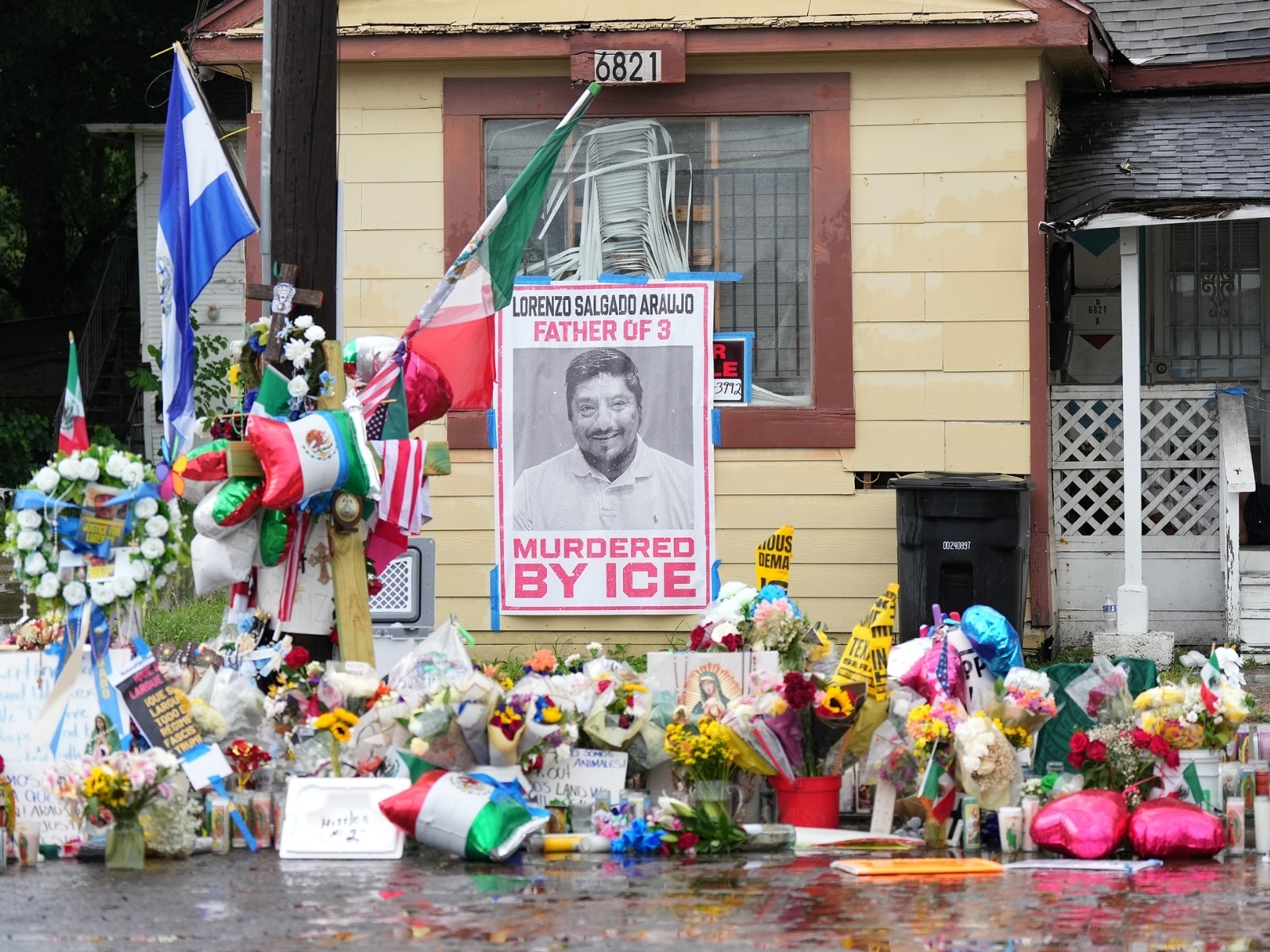 imágenes del memorial donde Lorenzo Salgado