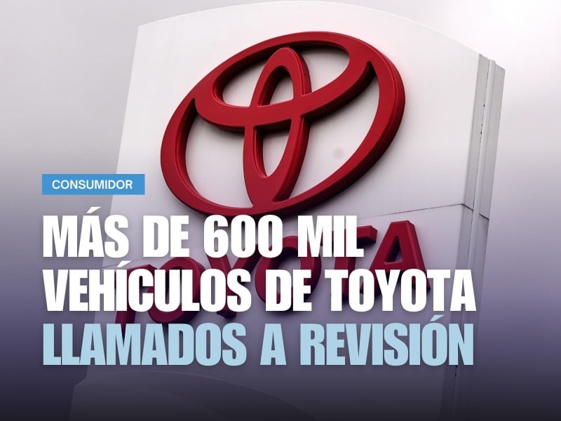 El logo de Toyota en un concesionario en Nashua, Nueva Hampshire