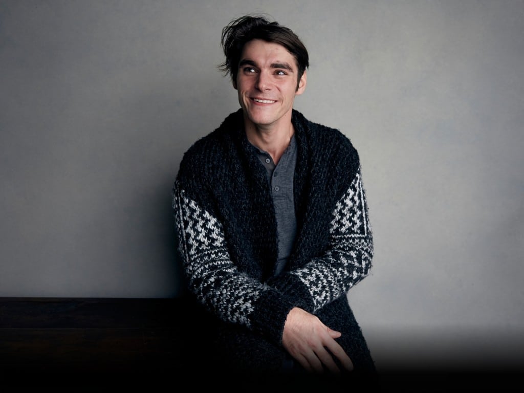 RJ Mitte posa para un retrato para promocionar la película "Time Share"